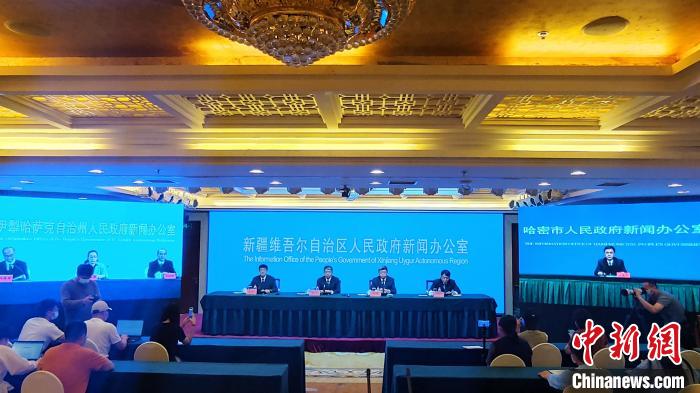 新疆伊犁州：分區(qū)、分田、分時開展農業(yè)生產作業(yè)