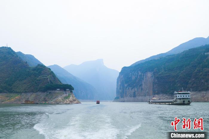 一場巡河“找茬”行動(dòng)，何以巡出碧水東流的長江？