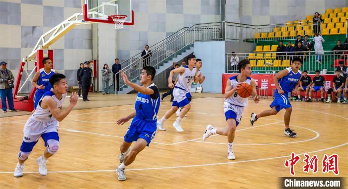 比賽現(xiàn)場?！≈鬓k方供圖