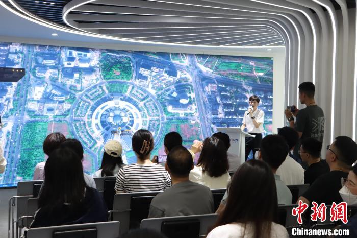 數(shù)字地球技術(shù)應(yīng)用講解?！≈锌菩菆D供圖