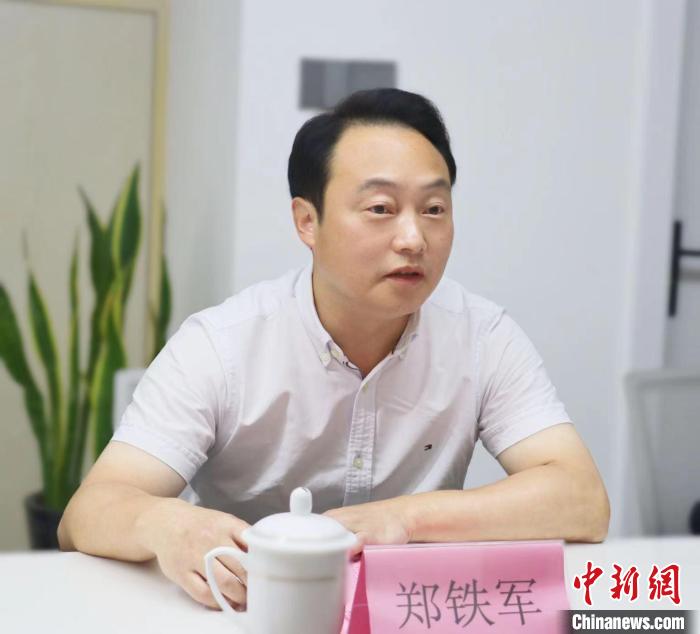 寧德市臺(tái)港澳辦主任鄭鐵軍講話?！窃式?攝