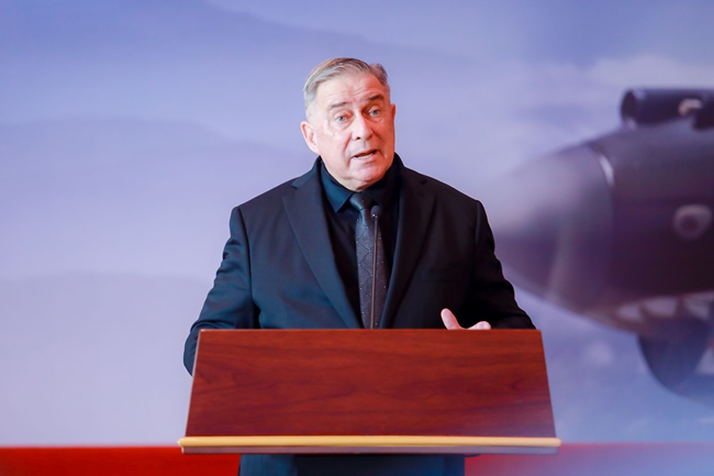 2023年10月30日，美中航空遺產(chǎn)基金會(huì)主席杰弗里·格林在中國(guó)人民抗日戰(zhàn)爭(zhēng)紀(jì)念館的活動(dòng)中發(fā)表講話。中國(guó)人民對(duì)外友好協(xié)會(huì)供圖