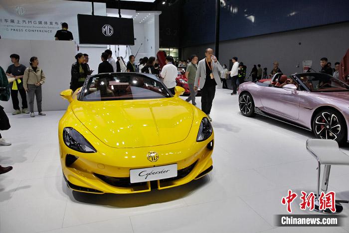 中國品牌新能源跑車。中新財經(jīng)記者 葛成 攝