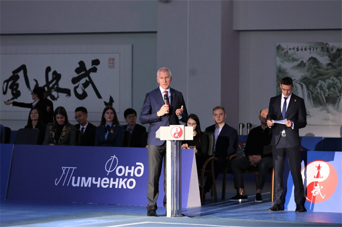 俄羅斯體育部長馬特欽致辭。駐俄羅斯大使館供圖