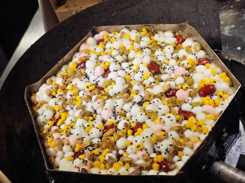 南京特色小吃梅花糕。圖片來源：臺灣“中時新聞網(wǎng)”游定剛攝