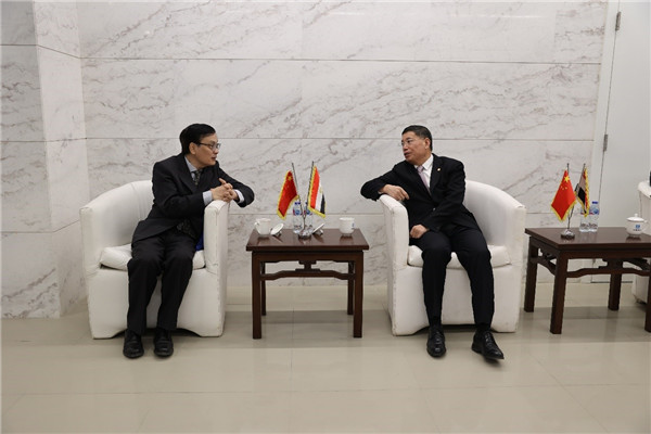 李永明同埃及趙劉慶公參會談交流。主辦方供圖