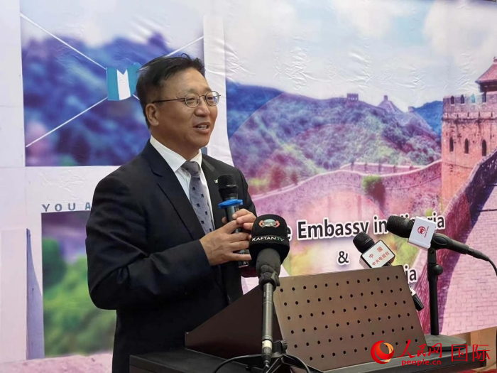 中國駐尼日利亞大使崔建春發(fā)表主旨演講。人民網記者 姜宣攝