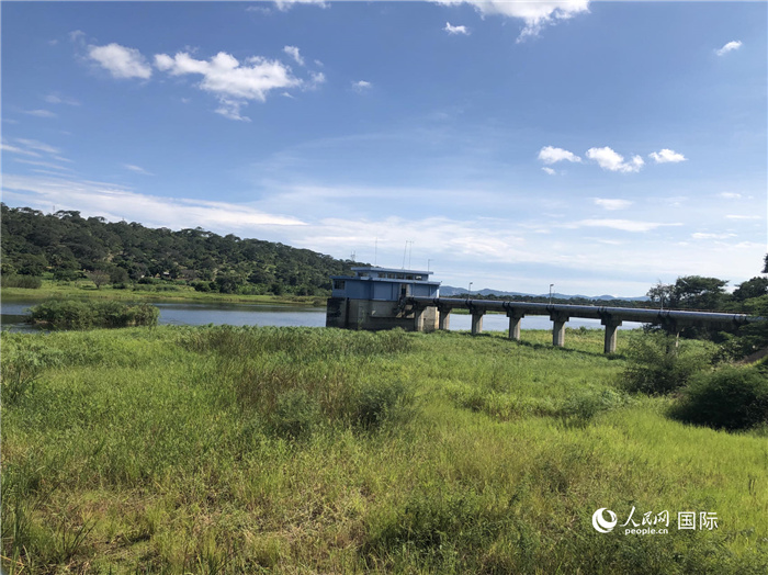 位于卡夫河渡口的供水項(xiàng)目。人民網(wǎng)記者 黃培昭攝