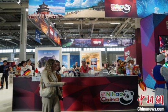  3月5日，2024年柏林國(guó)際旅游交易會(huì)(ITB)在柏林會(huì)展中心拉開(kāi)帷幕。以“你好！中國(guó)”為主題的中國(guó)展區(qū)當(dāng)日亮相展會(huì)。中新社記者 馬秀秀 攝