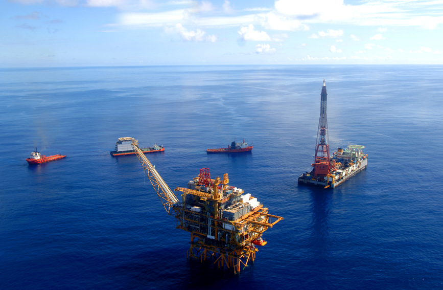 渤海油田累計生產油氣當量超5億噸。賈磊攝