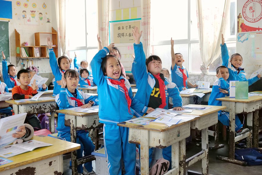 互動(dòng)問(wèn)答環(huán)節(jié)，同學(xué)們正在踴躍答題。