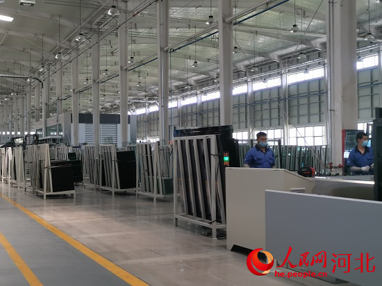 高碑店綠建產(chǎn)業(yè)蓬勃發(fā)展。人民網(wǎng)張繼航攝