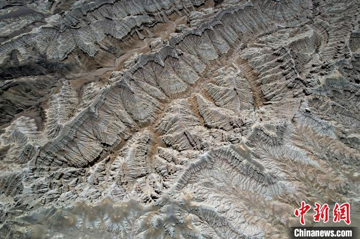 4月5日，西藏阿里札達土林。(無人機照片) 李林 攝