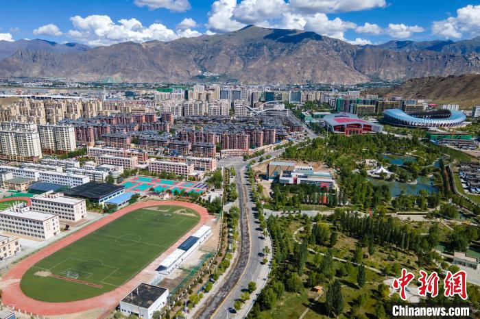 圖為西藏拉薩柳梧新區(qū)?！〗w波 攝