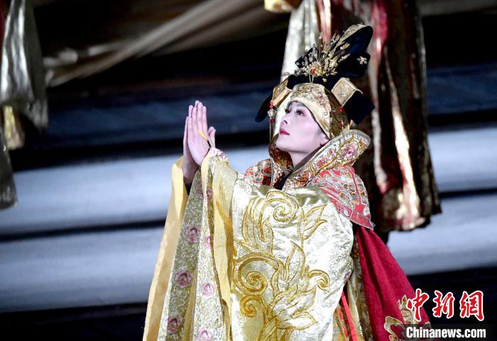 3月17日，西藏拉薩，《文成公主》大型史詩劇演出現(xiàn)場(chǎng)?！±盍?攝