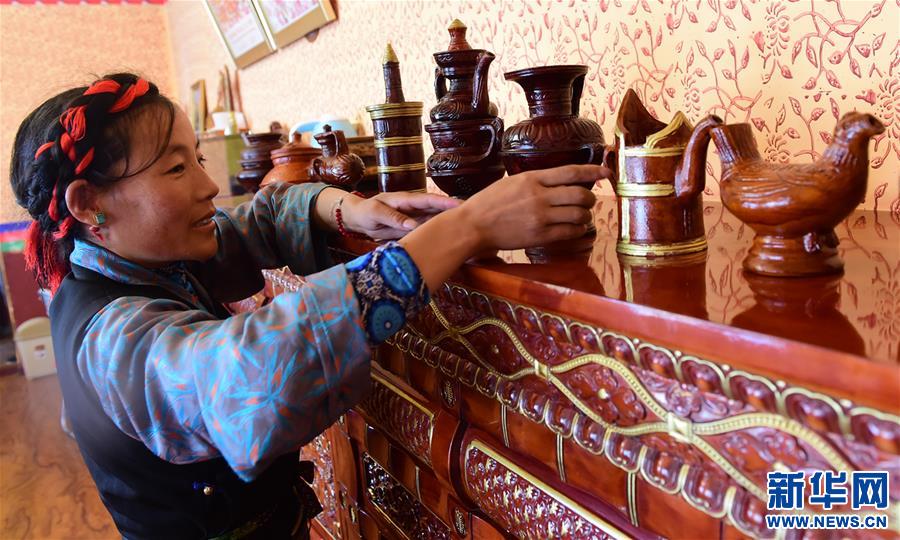 (脫貧攻堅)(3)西藏日喀則:建檔立卡貧困戶住進(jìn)新村