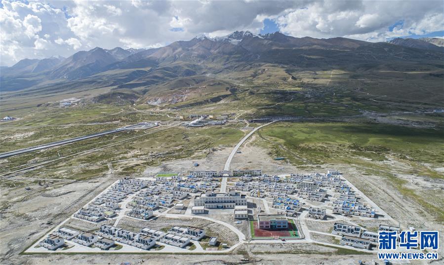 （新華全媒頭條·走向我們的小康生活·圖文互動(dòng)）（1）扎西德勒，我們的新家園——西藏易地扶貧搬遷搬出幸福美好新生活