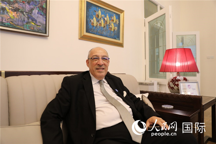 9月6日，摩洛哥駐華大使阿卜杜勒卡迪爾·安薩里接受人民網(wǎng)記者采訪。人民網(wǎng)記者 翟轉(zhuǎn)麗攝