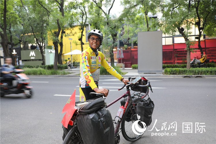 摩洛哥自行車運(yùn)動(dòng)員卡里姆·穆斯塔。人民網(wǎng)記者 翟轉(zhuǎn)麗攝