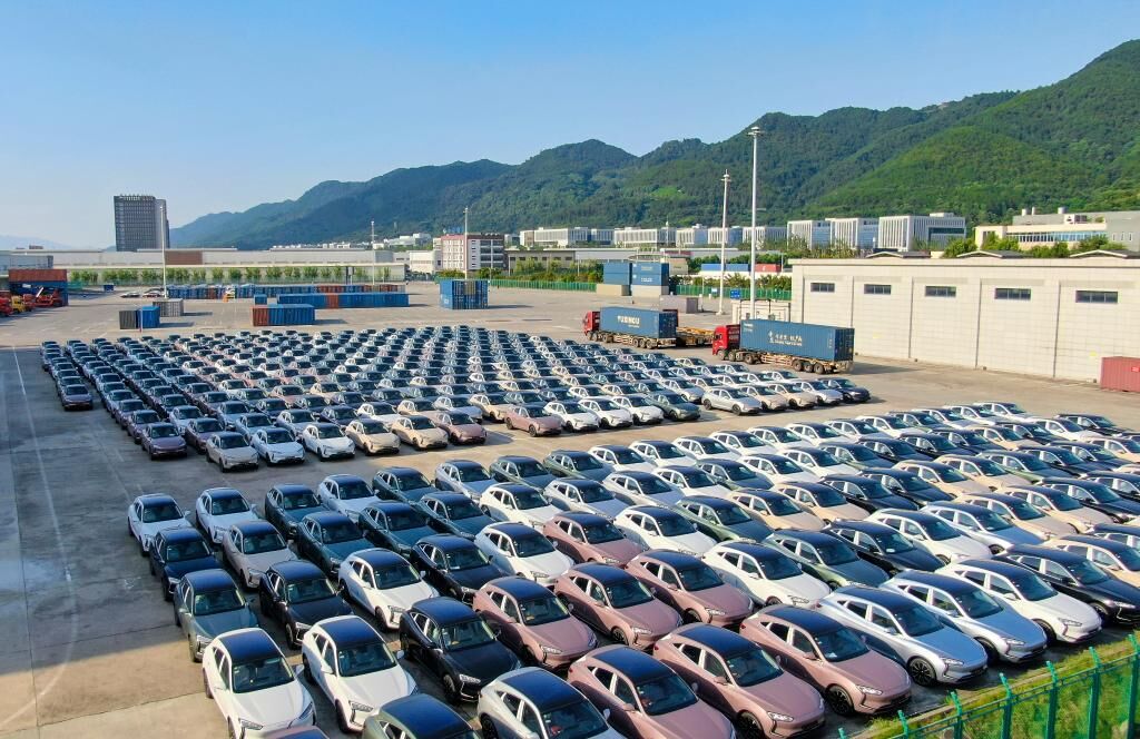 05 重慶整車進(jìn)口口岸。華龍網(wǎng) 通訊員 郭晉 攝