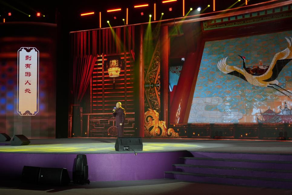 《菩薩蠻·黃鶴樓》節(jié)目現(xiàn)場。人民網(wǎng)記者 于凱攝