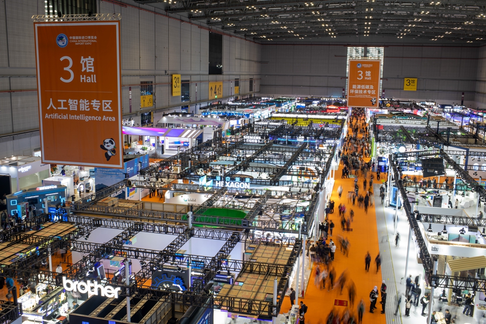 進博會聚焦新質(zhì)生產(chǎn)力的特點更突出。人民網(wǎng)記者 翁奇羽攝