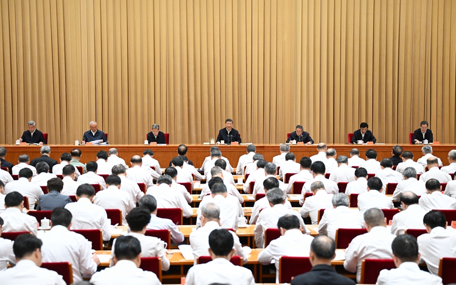 7月14日至15日，中央城市工作會(huì)議在北京舉行。中共中央總書記、國(guó)家主席、中央軍委主席習(xí)近平出席會(huì)議并發(fā)表重要講話。中共中央政治局常委李強(qiáng)、趙樂(lè)際、王滬寧、蔡奇、丁薛祥、李希出席會(huì)議。