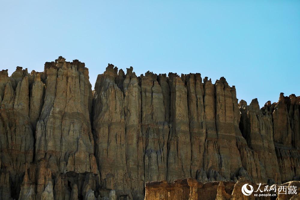 壯美的土林。人民網(wǎng) 李海霞攝