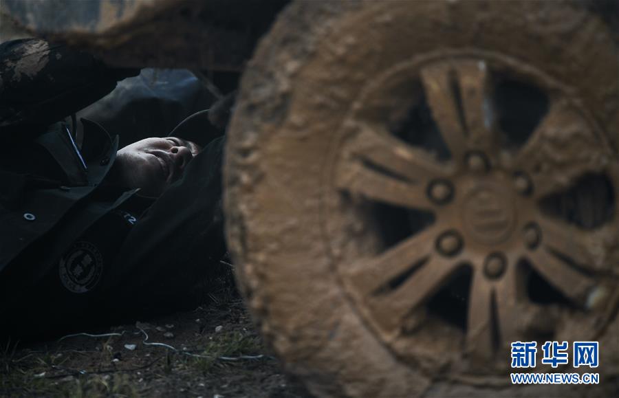 （圖文互動(dòng)）（8）記者手記：可可西里，“挪”向“藏羚羊大產(chǎn)房”的14個(gè)半小時(shí)