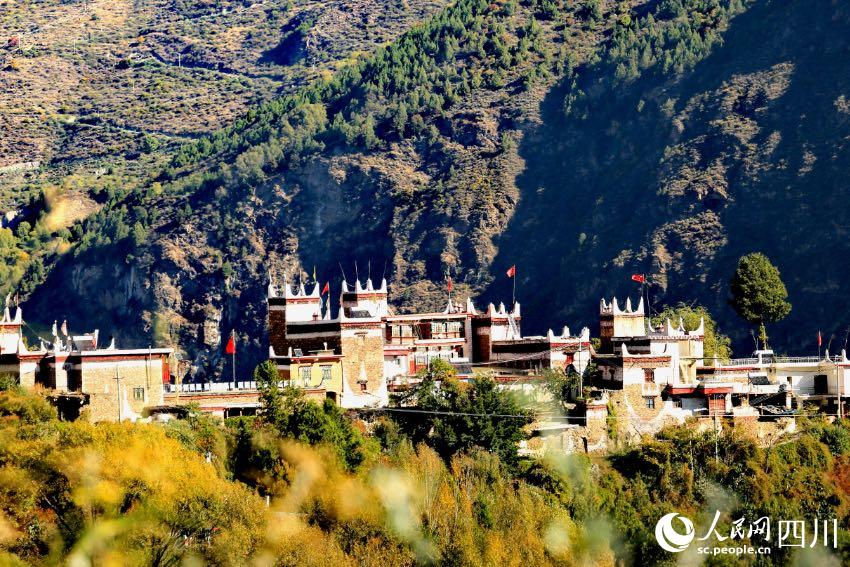 丹巴美景。李永安攝