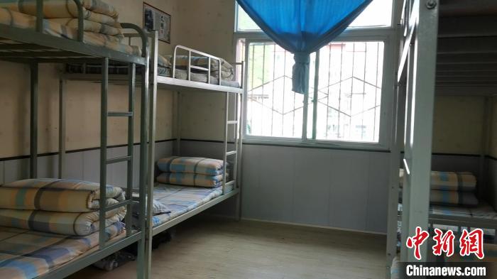 探訪(fǎng)震后馬爾康：異地復(fù)課的草登小學(xué)生們交到了新朋友