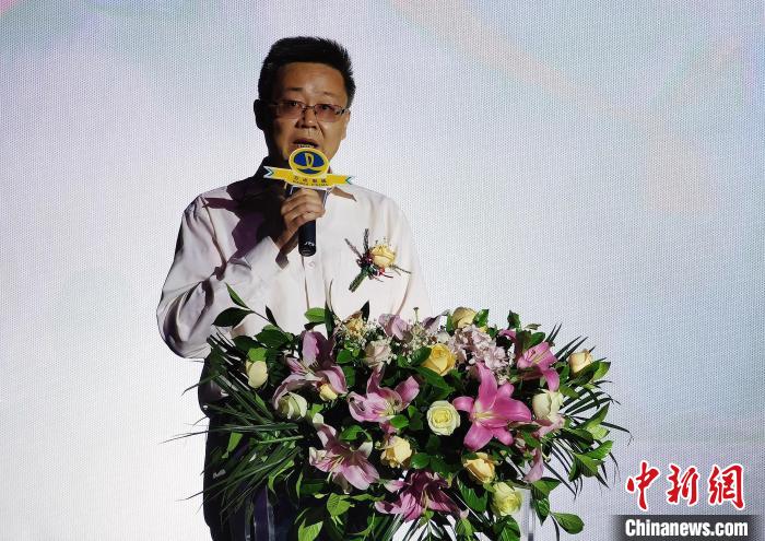 青海省首部生態(tài)紀(jì)錄電影《青?！の覀兊膰?guó)家公園》在西寧首映