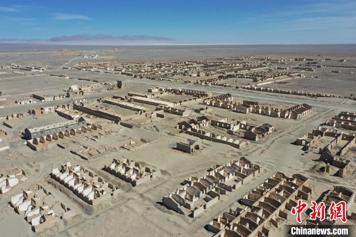 航拍青海省海西蒙古族藏族自治州茫崖市冷湖石油工業(yè)遺址保護(hù)區(qū)?！●R銘言 攝