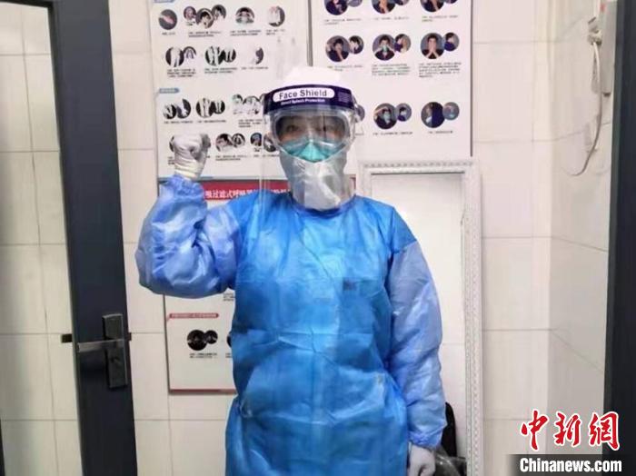 長春“85后”護士“戰(zhàn)”疫：虛脫靠打點滴恢復(fù)體力