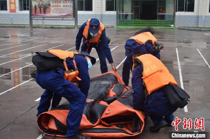 6分26秒！西藏森林消防開(kāi)展防汛抗洪拉動(dòng)演練