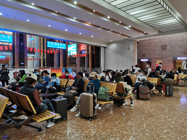 7月1日 2021年暑運拉開大幕(741006)-20210702090038.jpg