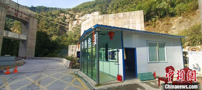 西藏守橋人貢秋澤里:除夕拒接了媽媽的視頻來電