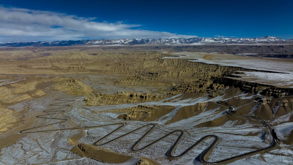 雪后扎達(dá)土林。金阿次仁攝