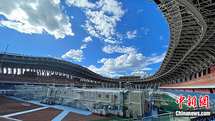 圖為8月15日，位于拉薩市柳梧新區(qū)拉薩市群眾文化體育中心內(nèi)的方艙醫(yī)院。 <a target='_blank' href='/'><p  align=