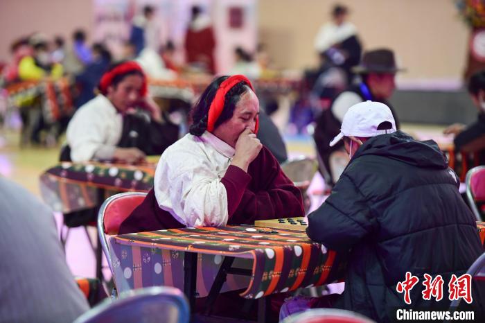 圖為比賽現(xiàn)場?！∝暩聛硭?攝