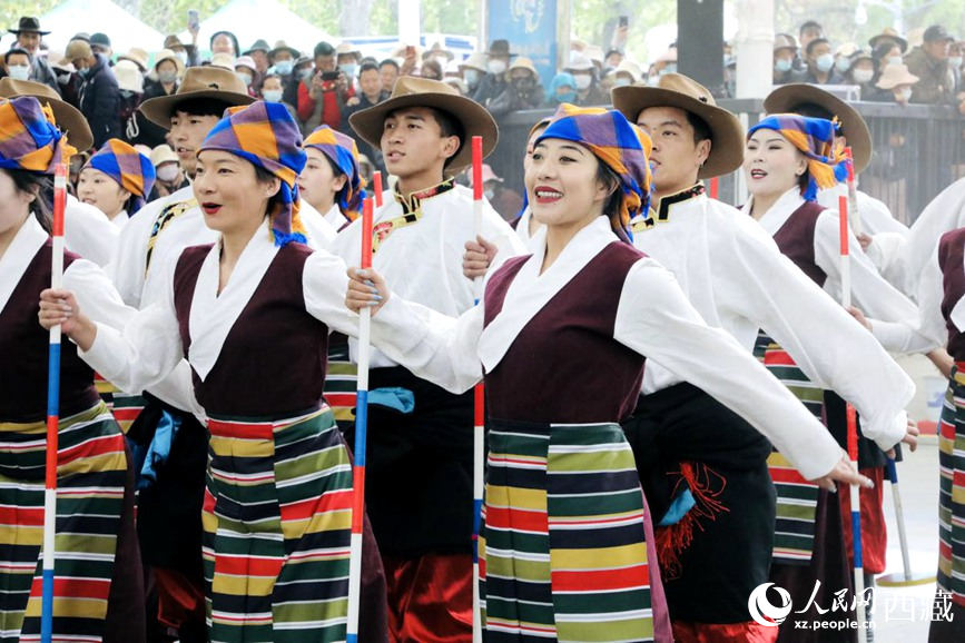 舞蹈《阿諧》。人民網(wǎng) 次仁羅布攝
