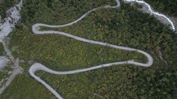 幾代建設(shè)者，歷經(jīng)半個多世紀(jì)完成！這是一條怎樣的公路？