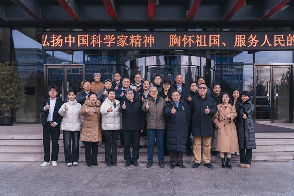 專(zhuān)家把脈西藏氧產(chǎn)業(yè)：高原旅游亟需突破“氧瓶頸”